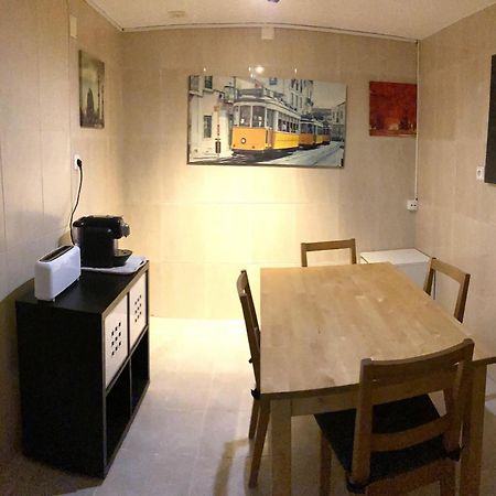 Lisbon T2 Apartment In Typical Villa In Sapadores リスボン エクステリア 写真