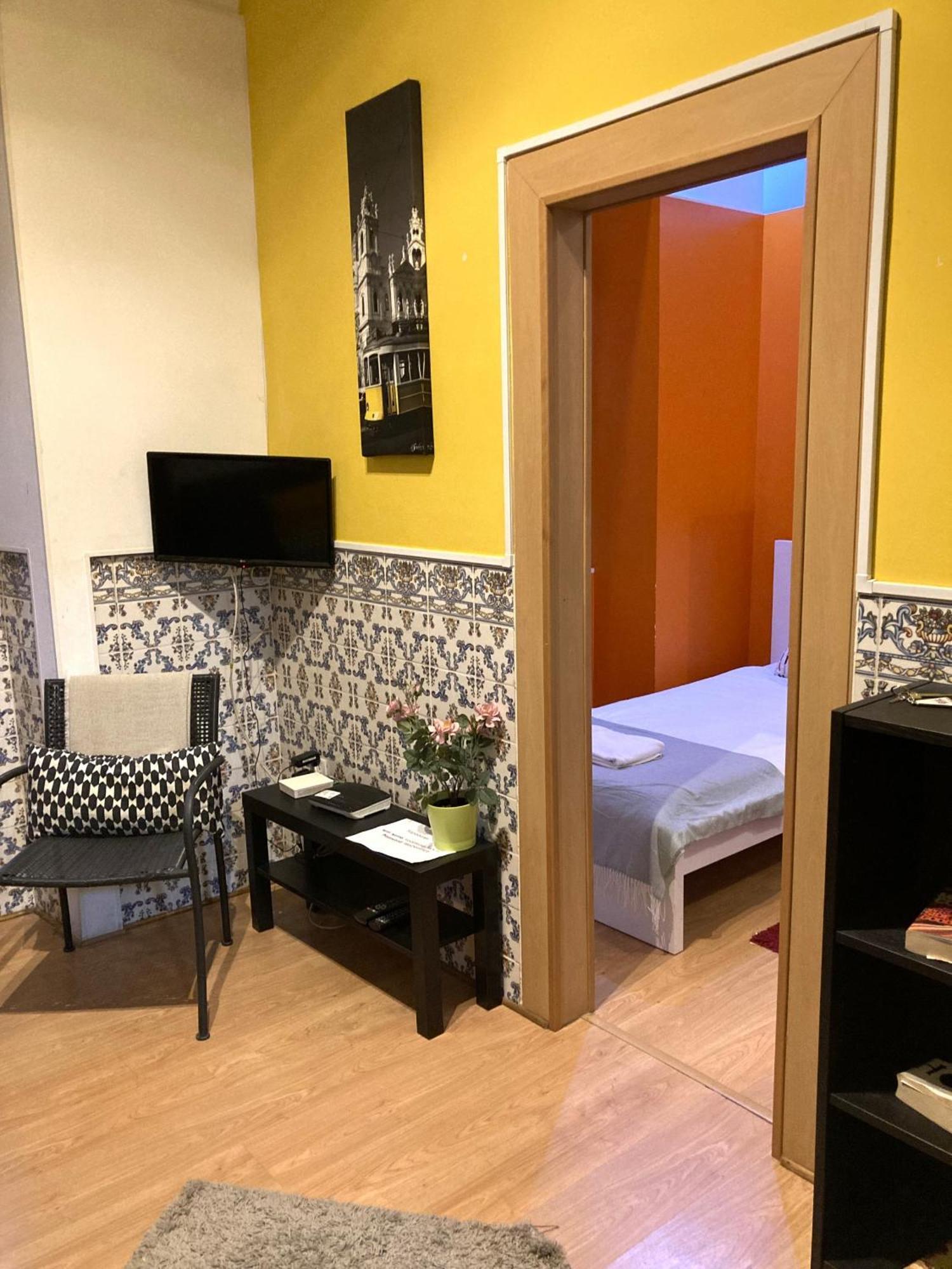 Lisbon T2 Apartment In Typical Villa In Sapadores リスボン エクステリア 写真